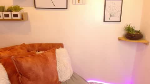 Snapshot of aliciacute__ chatting on 09-24-25, 09:51 aliciacute online show from 09-24-25, 09:51