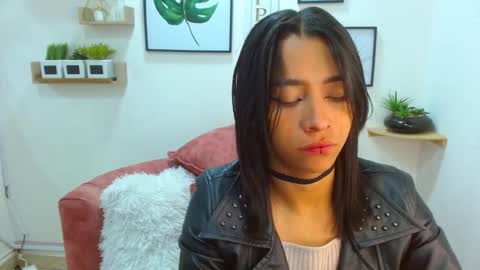 Snapshot of aliciacute__ chatting on 10-03-25, 08:17 aliciacute online show from 10-03-25, 08:17