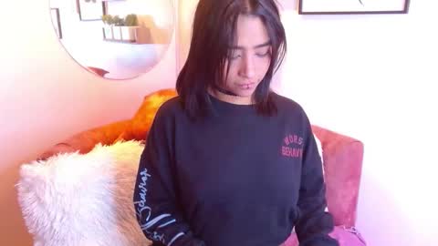Snapshot of aliciacute__ chatting on 10-13-25, 07:47 aliciacute online show from 10-13-25, 07:47