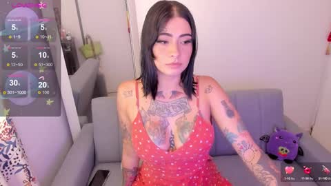 CINNAMON GIRL online show from 12-05-24, 08:55