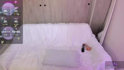 CINNAMON GIRL online show from 03-01-25, 08:53