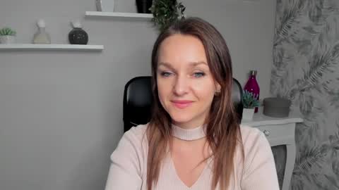 Alicia online show from 02-20-25, 02:57