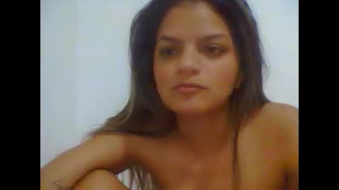 luisa online show from 02-05-25, 03:02