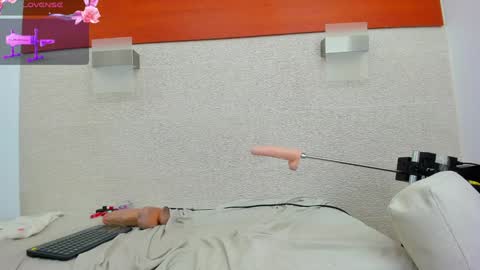 im tutti online show from 01-30-25, 05:30