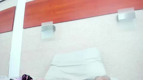 im tutti online show from 02-17-25, 05:36