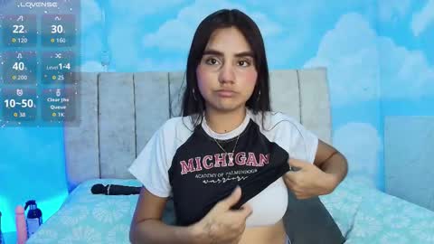 Snapshot of aliclark chatting on 02-05-26, 07:29 Aliclark online show from 02-05-26, 07:29