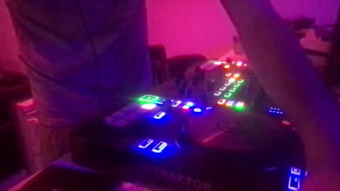 Snapshot of alien8720 chatting on 12-04-24, 06:17 busco rockera online show from 12-04-24, 06:17