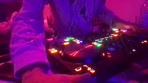 Snapshot of alien8720 chatting on 01-27-25, 10:06 busco rockera online show from 01-27-25, 10:06