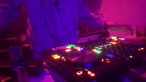 Snapshot of alien8720 chatting on 01-28-25, 06:28 busco rockera online show from 01-28-25, 06:28