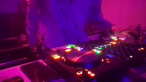 Snapshot of alien8720 chatting on 01-28-25, 09:29 busco rockera online show from 01-28-25, 09:29