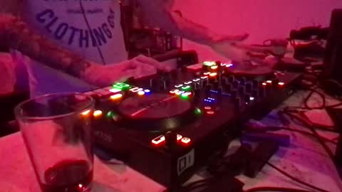 Snapshot of alien8720 chatting on 01-31-25, 10:10 busco rockera online show from 01-31-25, 10:10