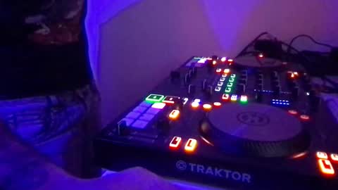 Snapshot of alien8720 chatting on 03-02-25, 04:21 busco rockera online show from 03-02-25, 04:21