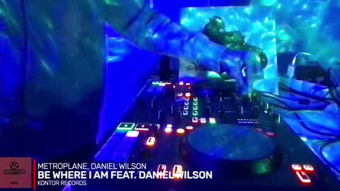 Snapshot of alien8720 chatting on 10-18-25, 05:35 busco rockera online show from 10-18-25, 05:35