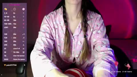Mia online show from 02-12-25, 04:33
