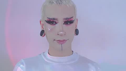     online show from 02-02-26, 02:32