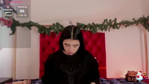 aliice_walker_ online show from 12-10-24, 01:22