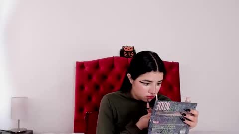 aliice_walker_ online show from 12-24-24, 12:55