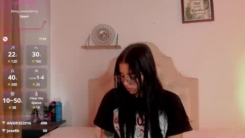 aliice_walker_ online show from 02-03-25, 06:17