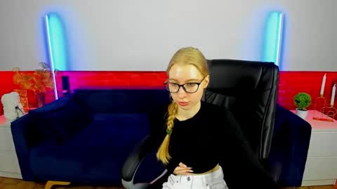 Alina online show from 09-30-25, 05:45