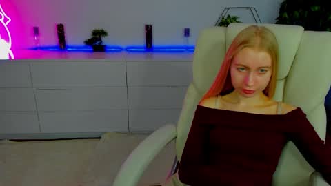 Alina online show from 10-23-25, 05:40