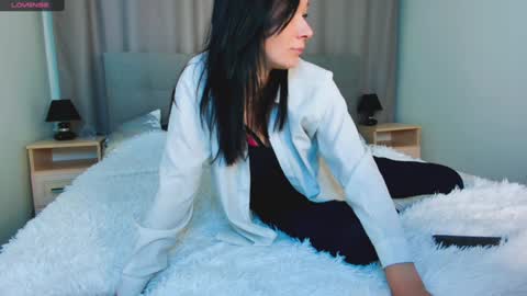 Snapshot of alina_cute_ chatting on 01-29-25, 08:56 Alina online show from 01-29-25, 08:56