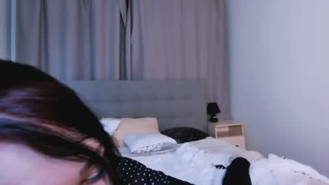 Snapshot of alina_cute_ chatting on 02-05-25, 04:06 Alina online show from 02-05-25, 04:06