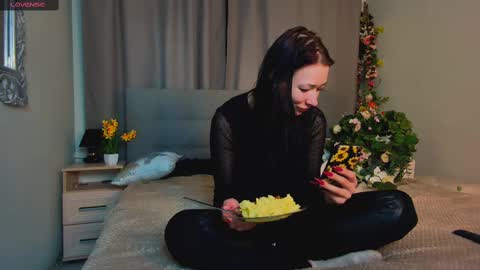 Snapshot of alina_cute_ chatting on 02-23-25, 09:00 Alina online show from 02-23-25, 09:00