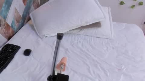 Snapshot of alina_doll1 chatting on 02-01-26, 07:34 alina_doll1 online show from 02-01-26, 07:34