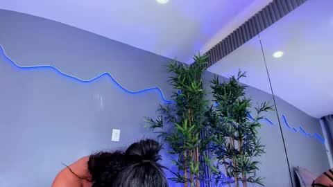    online show from 12-05-25, 04:14