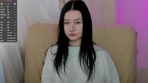 Aline Greeeen online show from 01-25-25, 09:26