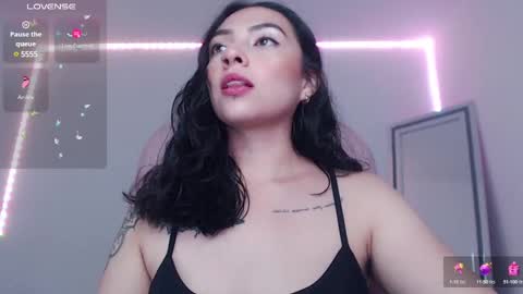 Alejandra online show from 03-10-25, 05:00