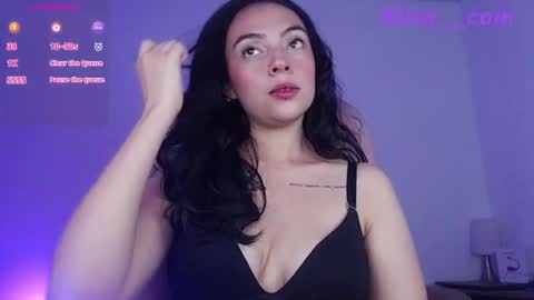 Alejandra online show from 10-17-25, 07:44