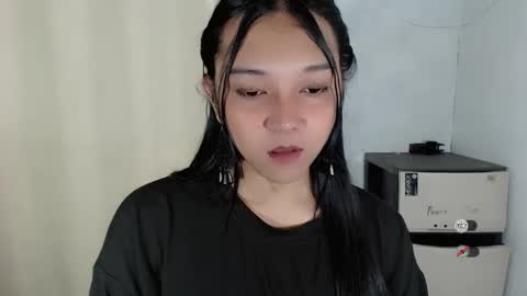 Shanti xhey online show from 12-17-25, 08:53