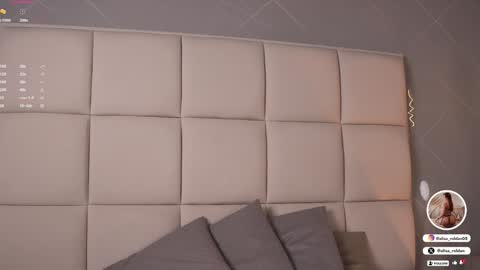 Snapshot of alisa_roldan chatting on 02-03-25, 12:14 online show from 02-03-25, 12:14