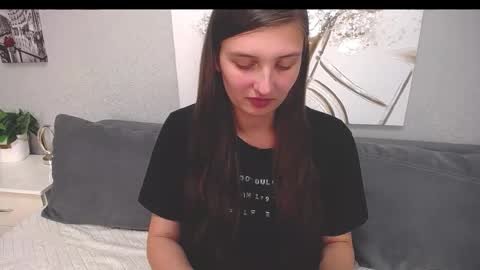 Snapshot of alisaperes chatting on 10-07-25, 02:25 Alisa online show from 10-07-25, 02:25