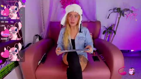 Snapshot of alise_mason chatting on 06-18-26, 06:13 alise_mason online show from 06-18-26, 06:13