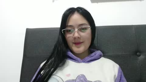 Snapshot of alisha_9997 chatting on 10-12-25, 11:59 alisha_9997 online show from 10-12-25, 11:59