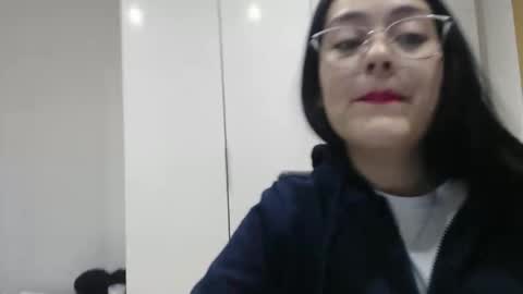 Snapshot of alisha_9997 chatting on 11-17-25, 05:52 alisha_9997 online show from 11-17-25, 05:52