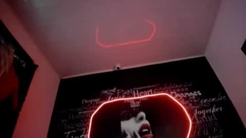 Snapshot of alishaa_nixx chatting on 09-12-25, 12:55 alishaa_nixx online show from 09-12-25, 12:55