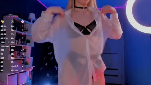 Snapshot of alishaaneta chatting on 02-01-25, 09:19 Alisha online show from 02-01-25, 09:19