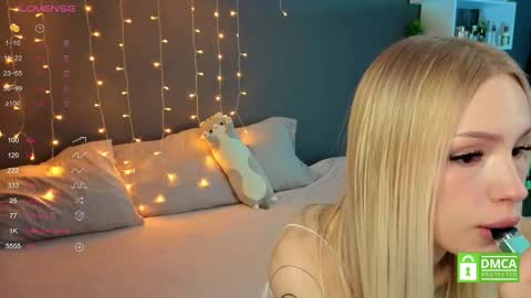 Snapshot of alishaaneta chatting on 10-09-25, 12:36 Alisha online show from 10-09-25, 12:36