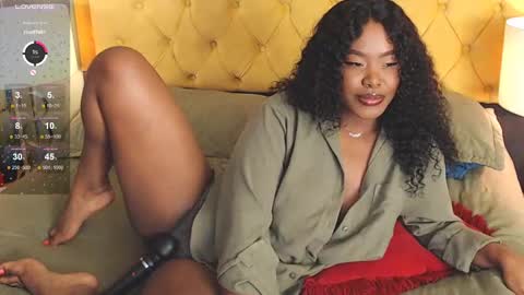 Luna online show from 03-11-25, 09:04