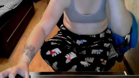 Snapshot of alisia18 chatting on 01-15-26, 03:16 Alisa online show from 01-15-26, 03:16