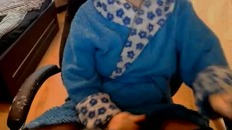 Snapshot of alisia18 chatting on 02-01-26, 02:48 Alisa online show from 02-01-26, 02:48