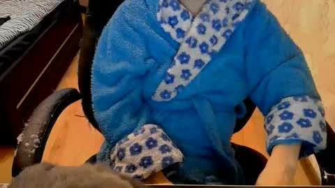 Snapshot of alisia18 chatting on 02-06-26, 02:53 Alisa online show from 02-06-26, 02:53