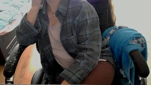 Snapshot of alisia18 chatting on 02-23-26, 11:40 Alisa online show from 02-23-26, 11:40