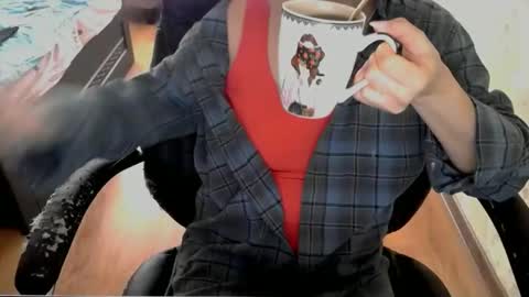 Snapshot of alisia18 chatting on 02-25-26, 10:36 Alisa online show from 02-25-26, 10:36