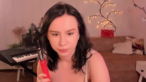 Alisia online show from 01-06-25, 05:41