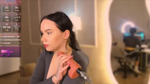 Alisia online show from 03-05-25, 08:43