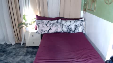 hotty online show from 03-12-25, 11:53